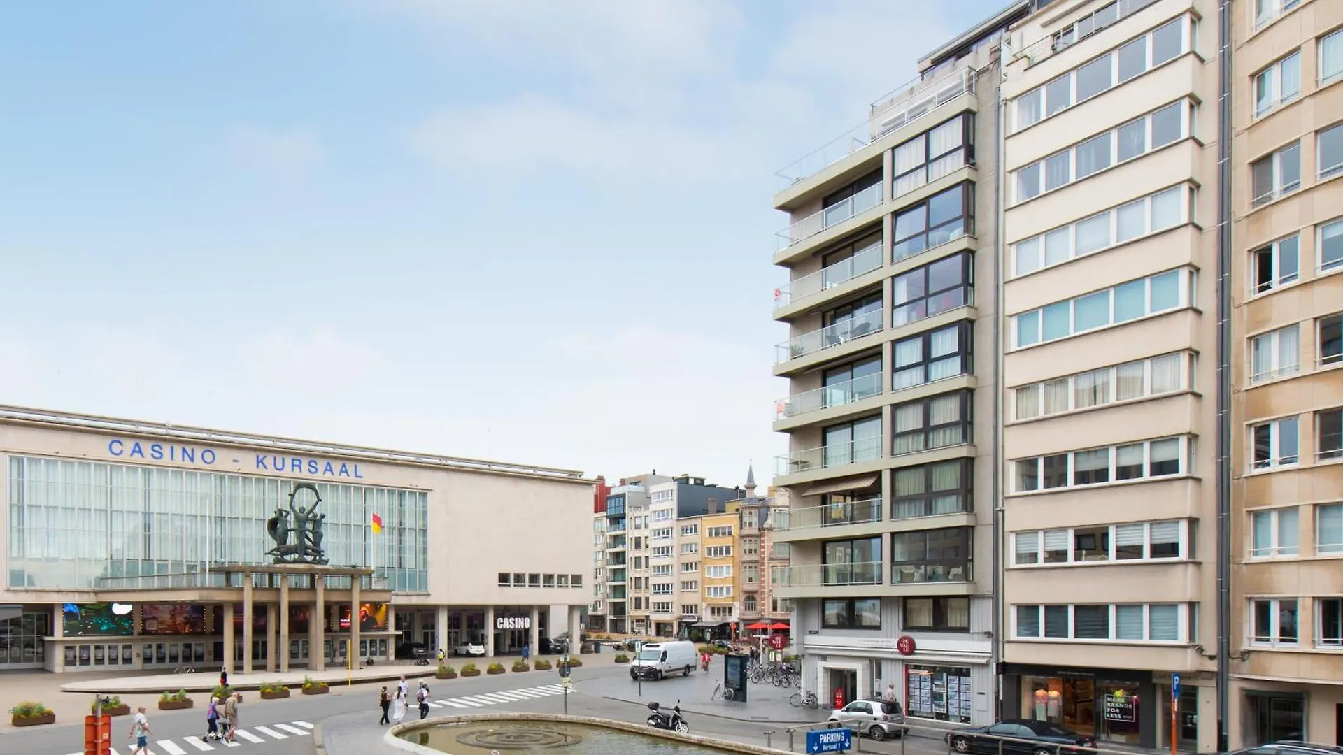 Deluxe 4 Rooms Apartment With Casino View At The Beach And Free Parking Oostende België